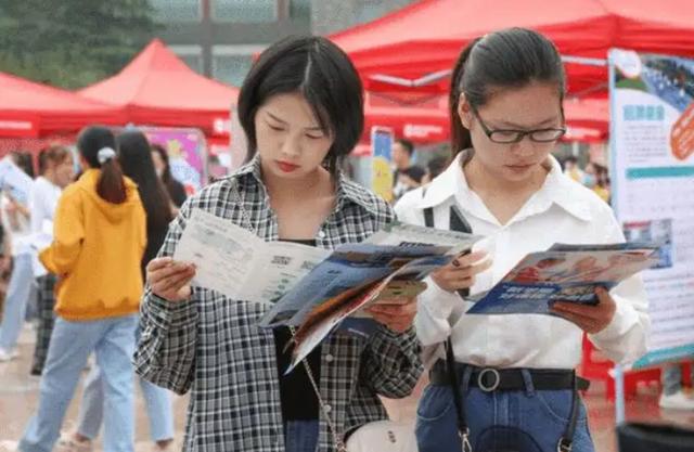 学什么技术月入上万（学个技术你也可以月入过万）