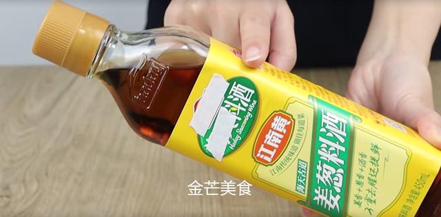 料酒的作用和用法料酒什么时候放，料酒的作用和用法什么菜可以加料酒