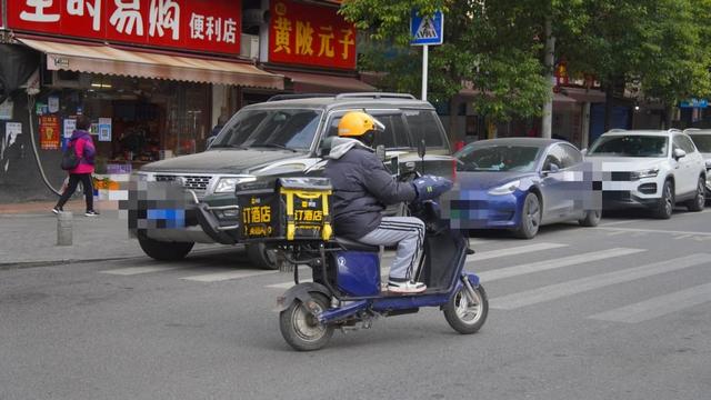 附近外卖送餐店,附近的外卖送餐500米