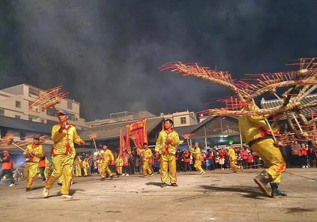 乐滋滋汉堡加盟多少钱,乐滋味餐饮加盟