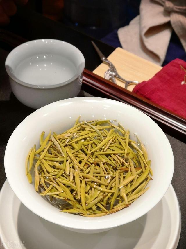 绿茶特点和功效，绿茶特点和功效与作用